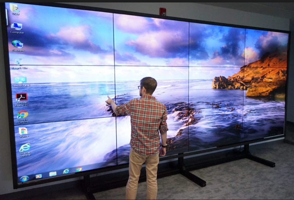 GSA Advanced Golf Simulators: Golf Simulator Projectors and PCs